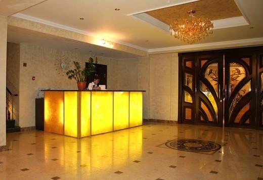 Отель Luxurious Тараз Экстерьер фото